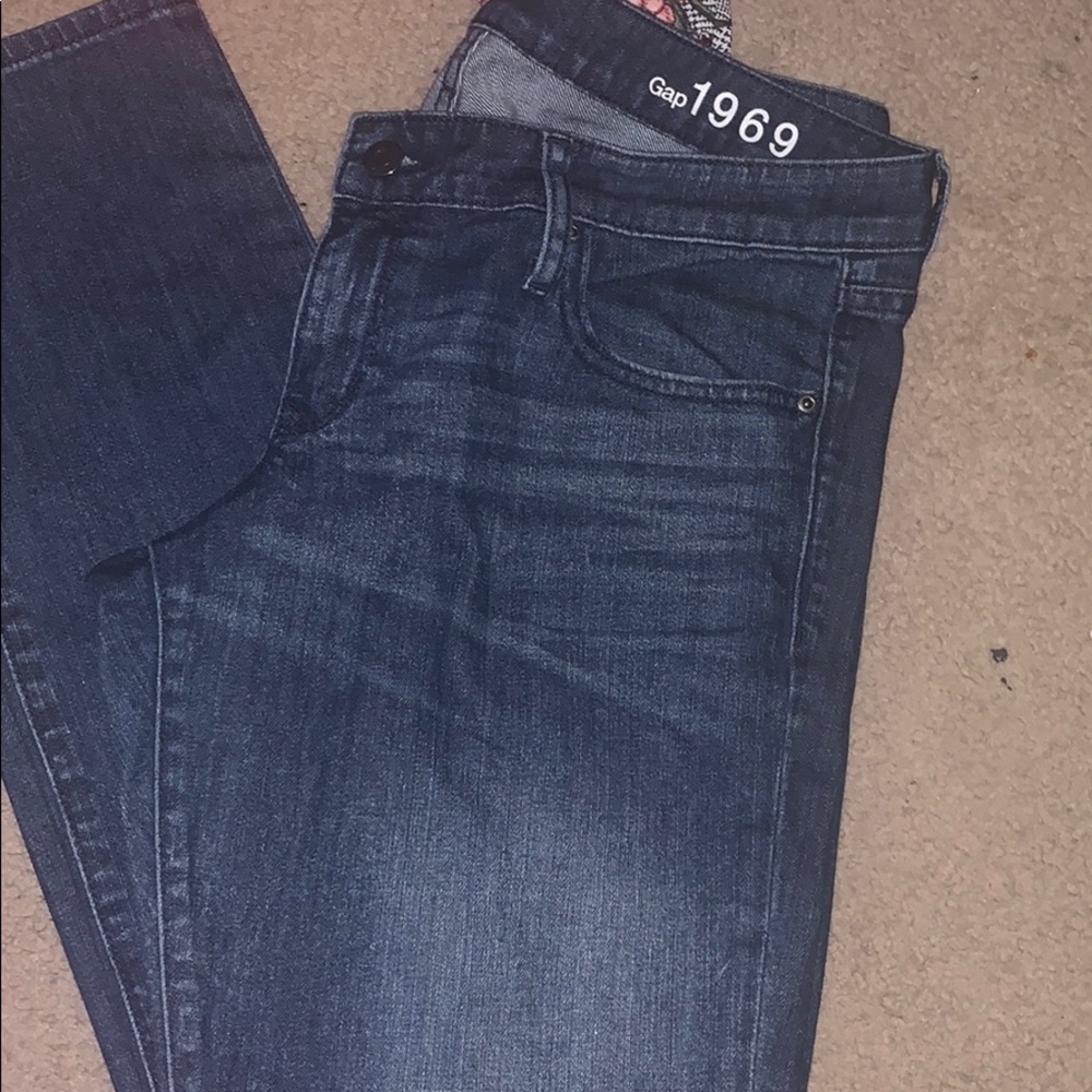 Gap jeans size 31/12r